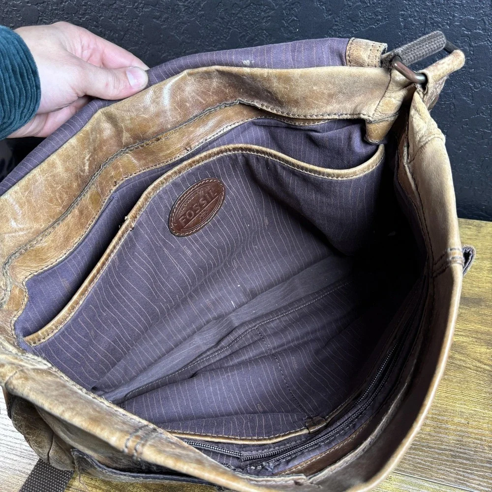 Fossil Vintage Brown Leather Messenger Bag Crossbody Laptop Satchel Mens Womens